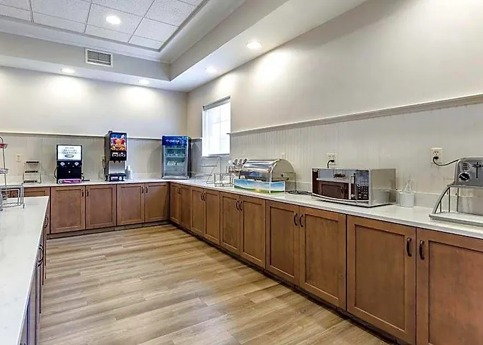 Mainstay Ocean West Hotel